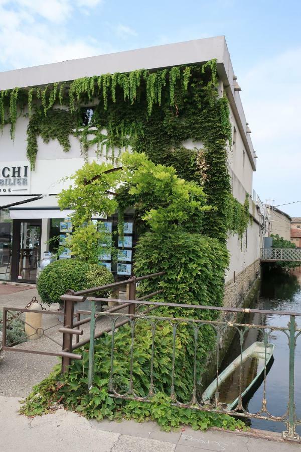 Appartement "L'Emile Char" LʼIsle-sur-la-Sorgue Exterior foto